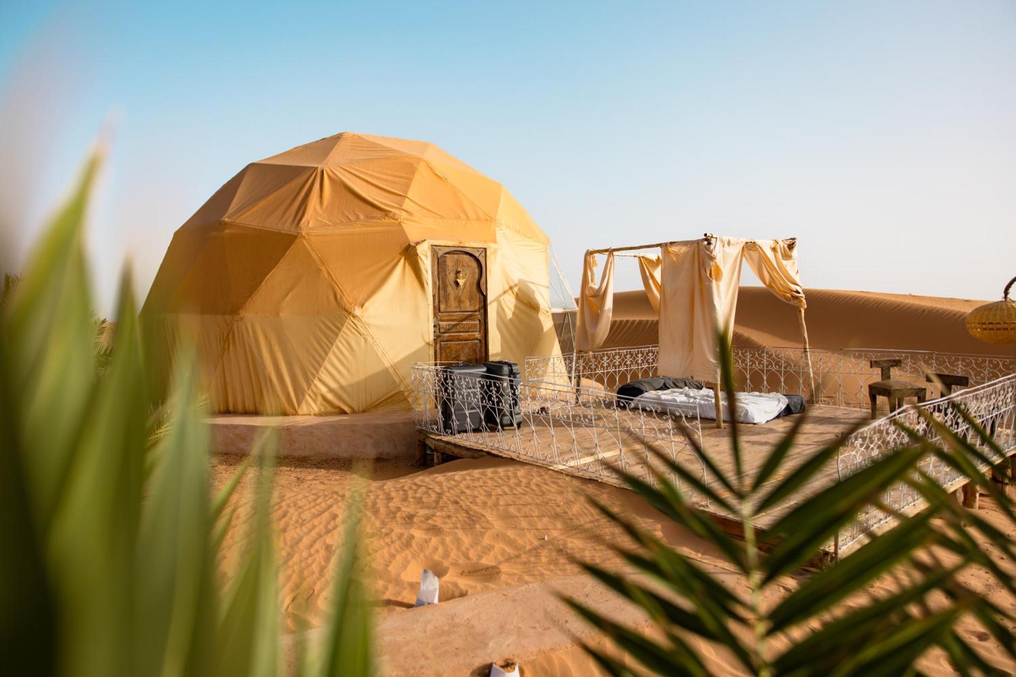 Sunrise Sahara Camp Hotel Merzouga Bagian luar foto