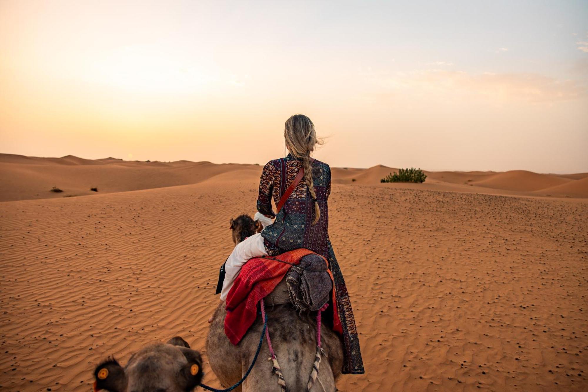 Sunrise Sahara Camp Hotel Merzouga Bagian luar foto